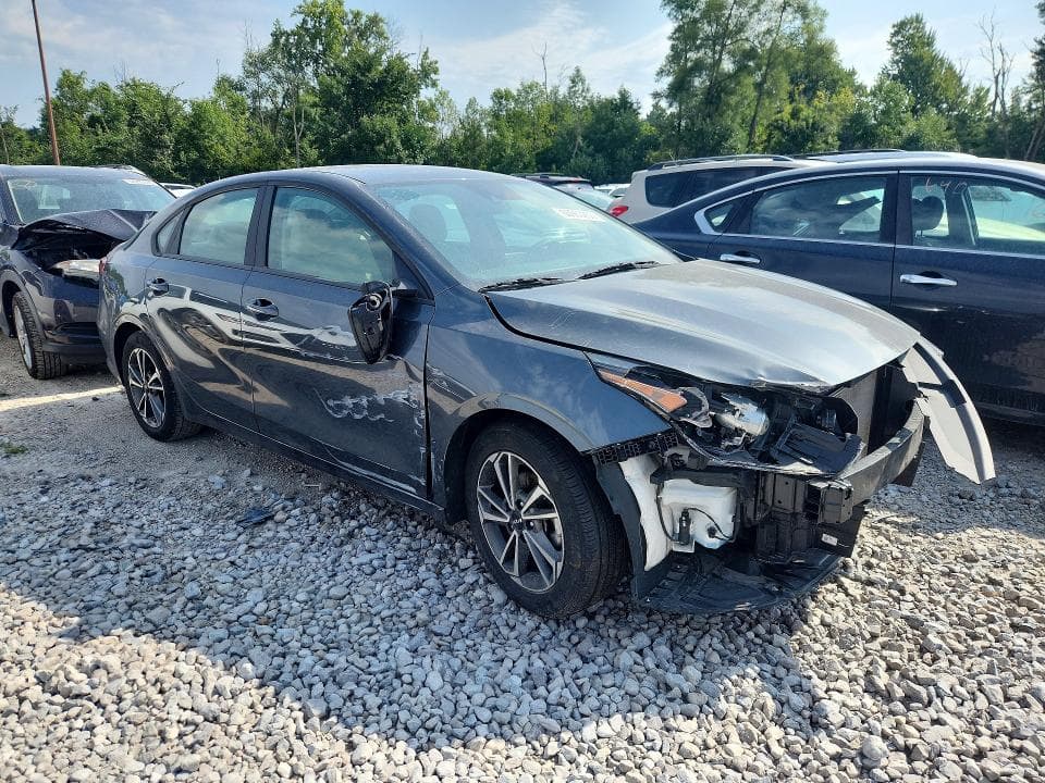 2022 KIA FORTE LXS 4