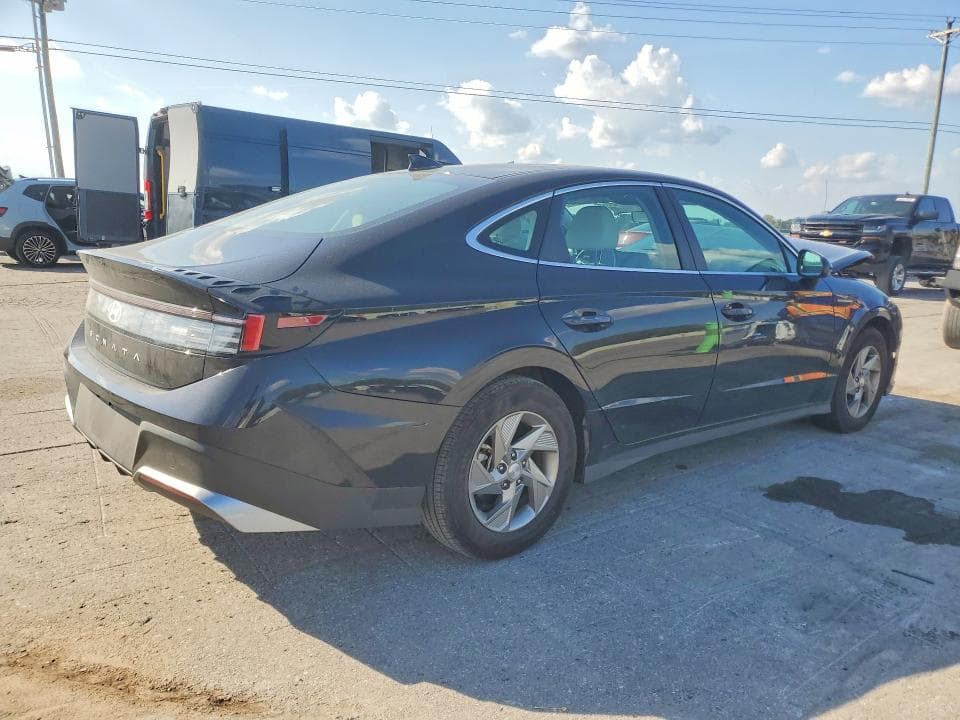 2026 HYUNDAI SONATA SE 3