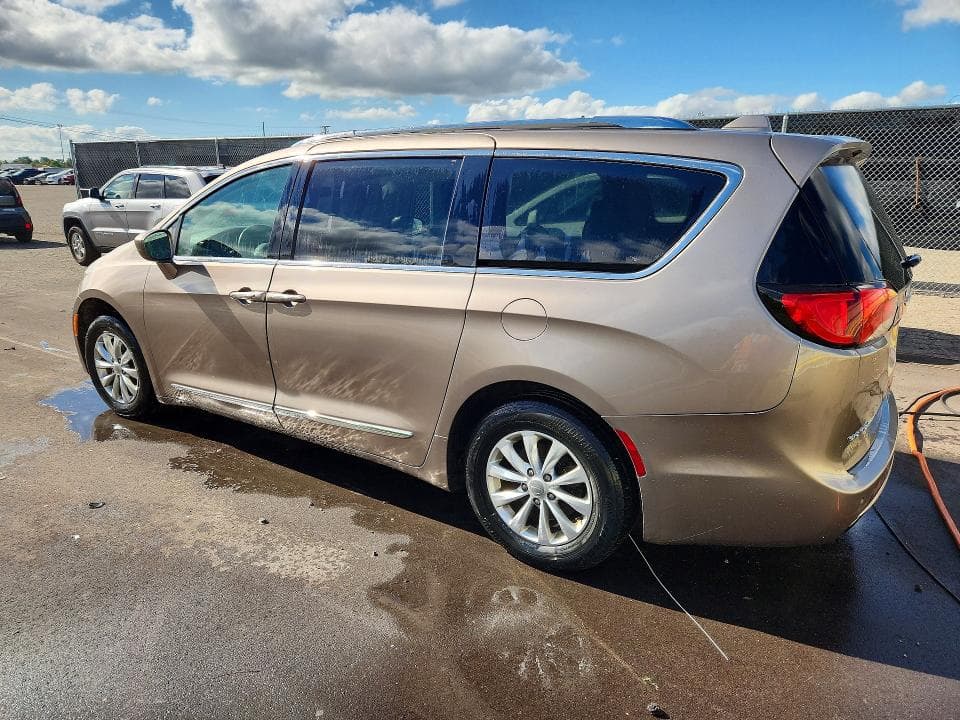 2018 CHRYSLER PACIFICA TOURING L PLUS 2