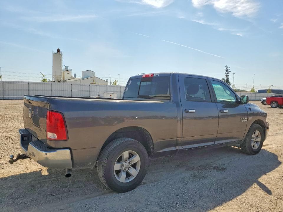 2017 RAM 1500 SLT 3