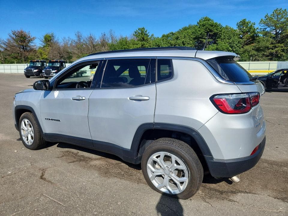 2024 JEEP COMPASS LATITUDE 2