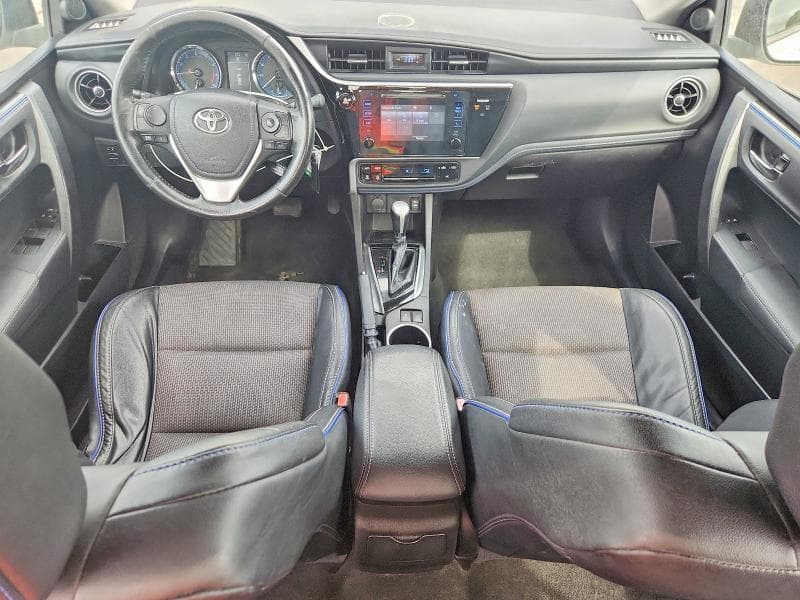 2017 TOYOTA COROLLA SE 8