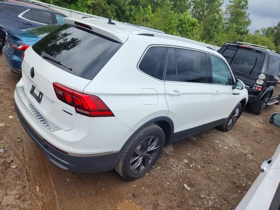 2024 VOLKSWAGEN TIGUAN SE 3