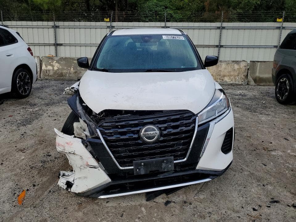 2021 NISSAN KICKS S 5