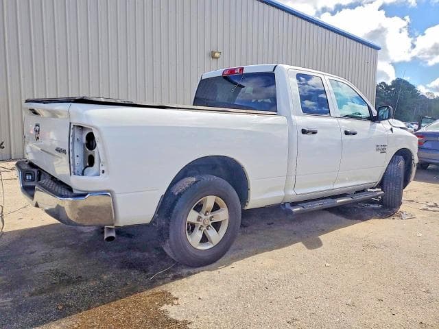 2024 RAM 1500 CLASSIC SLT 3