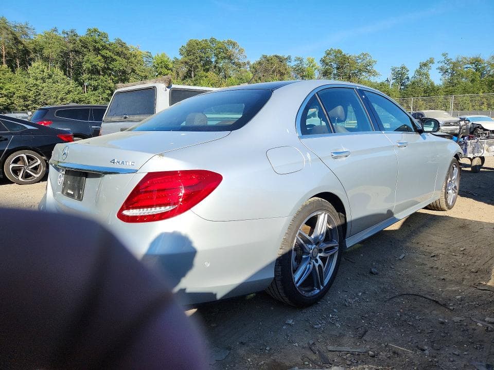 2017 MERCEDES-BENZ E 300 4MATIC 3