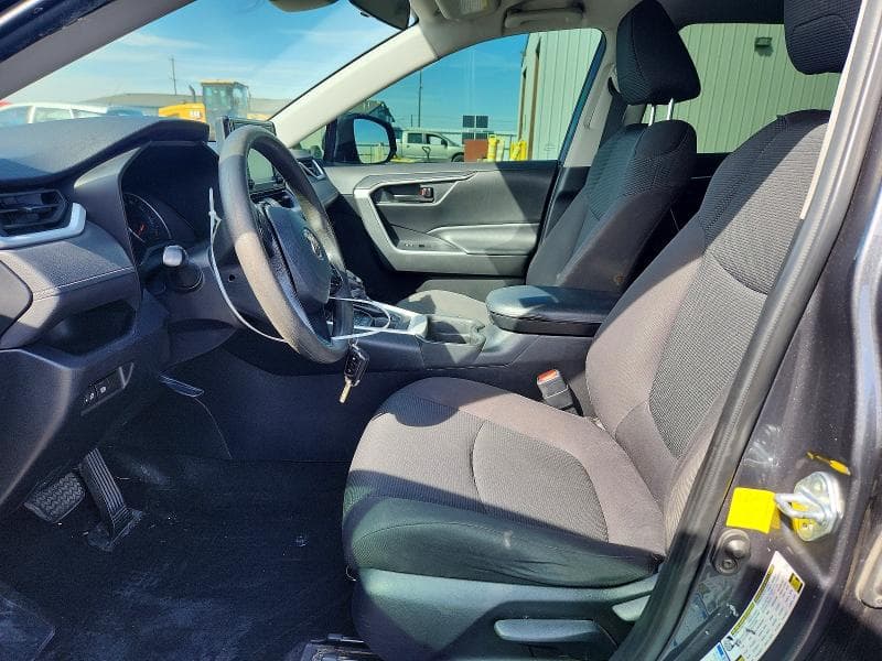 2021 TOYOTA RAV4 LE 7