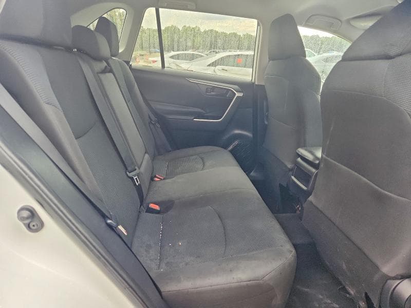 2020 TOYOTA RAV4 LE 11