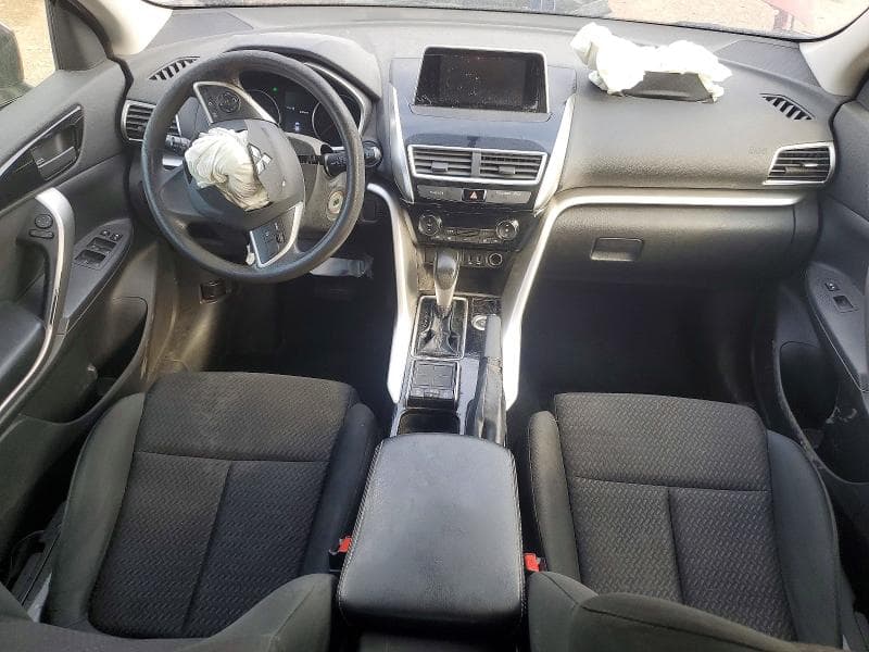 2018 MITSUBISHI ECLIPSE CROSS LE 8