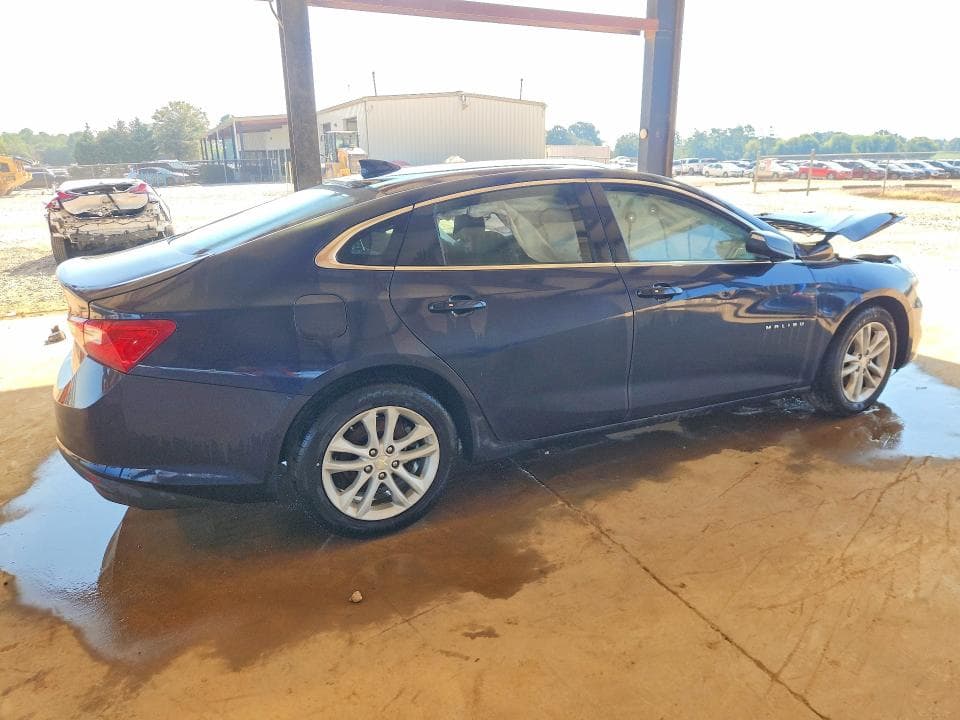 2017 CHEVROLET MALIBU LT 3