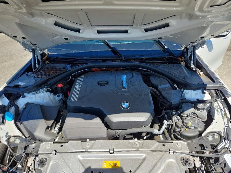 2024 BMW 330XE 11
