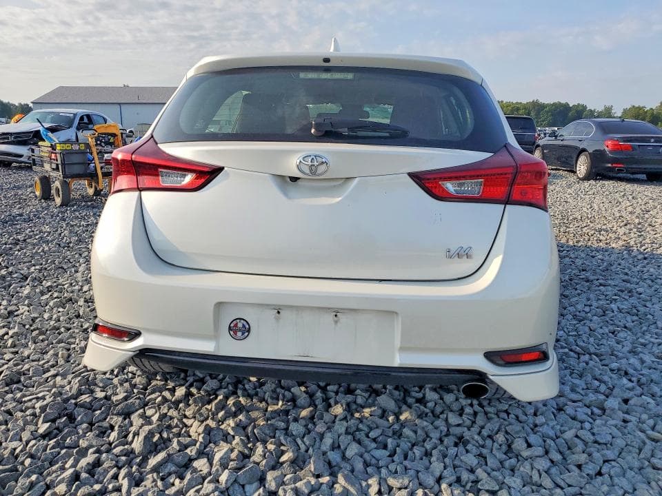 2018 TOYOTA COROLLA IM BASE 6