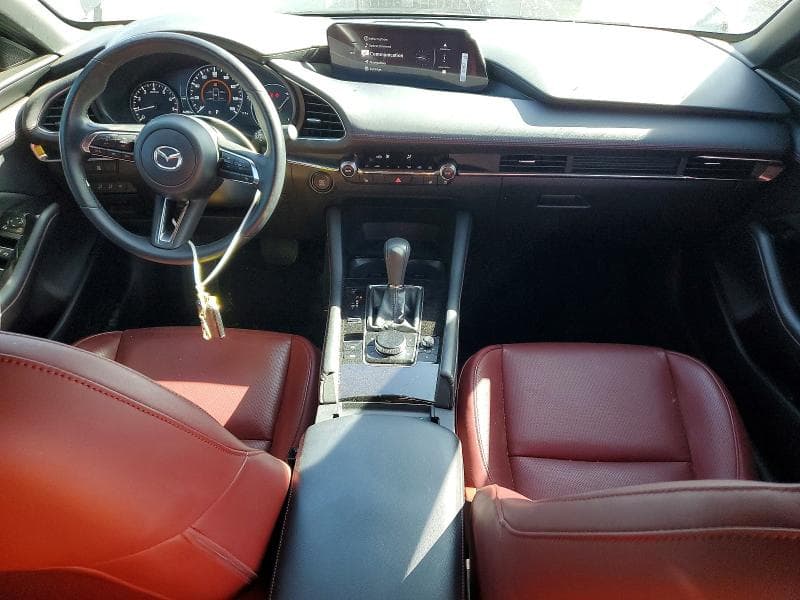 2025 MAZDA 3 PREFERRED 8