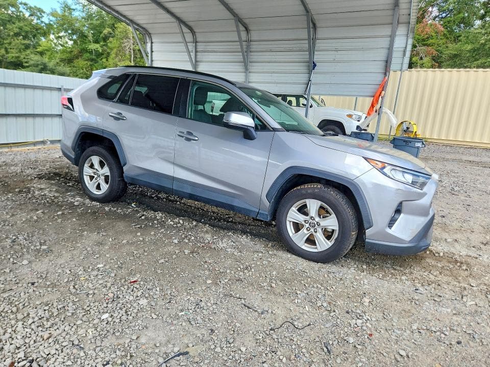 2021 TOYOTA RAV4 XLE 4