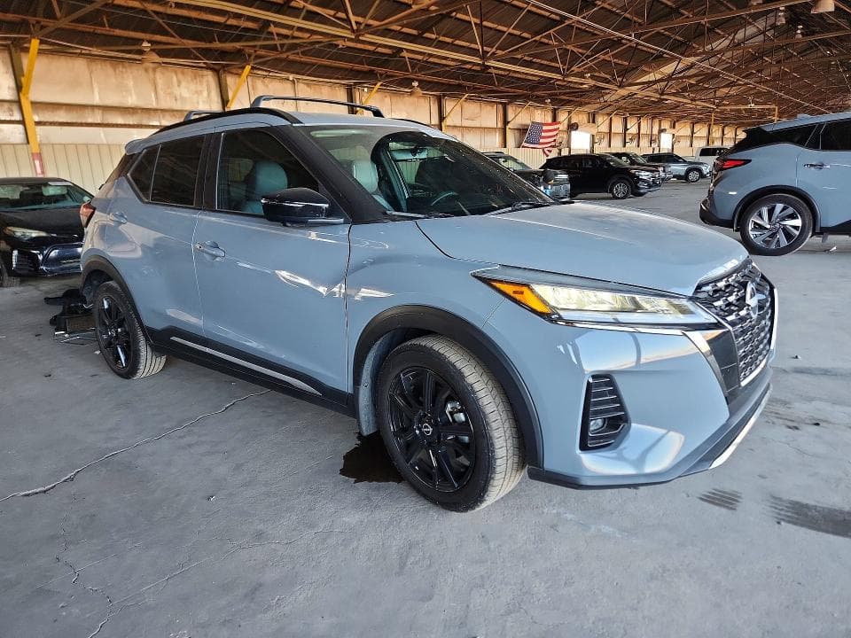2024 NISSAN KICKS SR 4