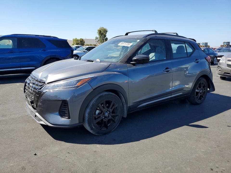 2024 NISSAN KICKS SR