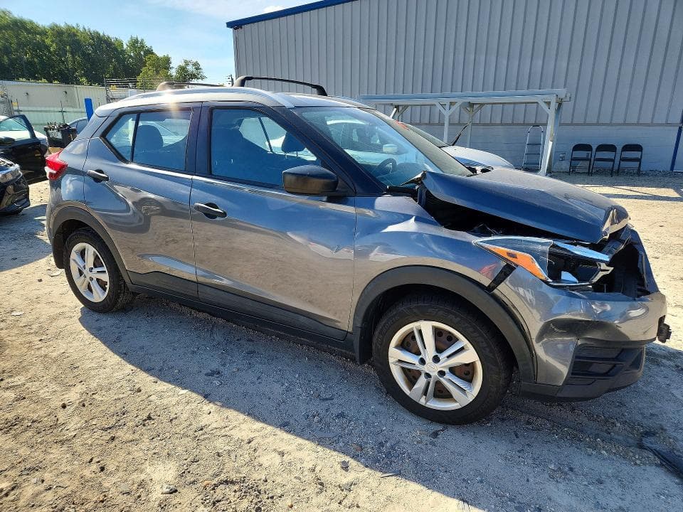 2019 NISSAN KICKS S 4