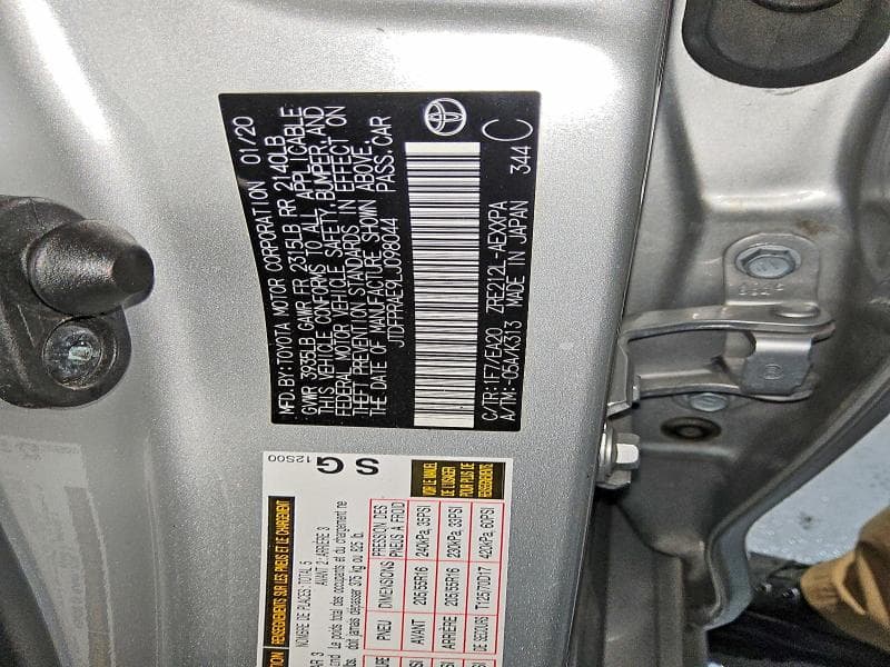 2020 TOYOTA COROLLA XLE 12