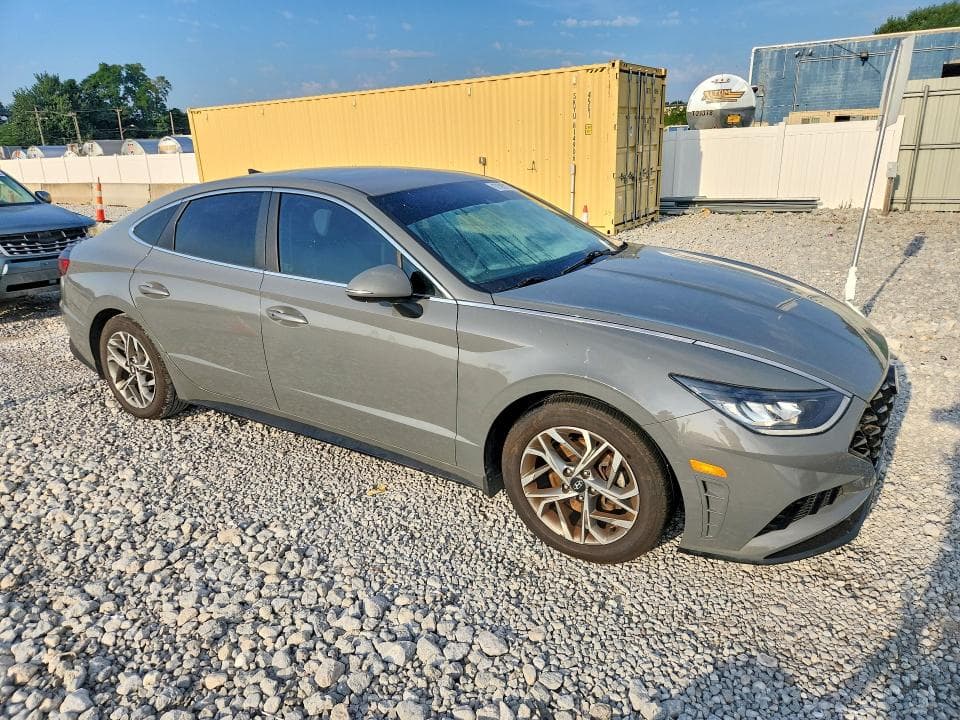 2021 HYUNDAI SONATA SEL 4