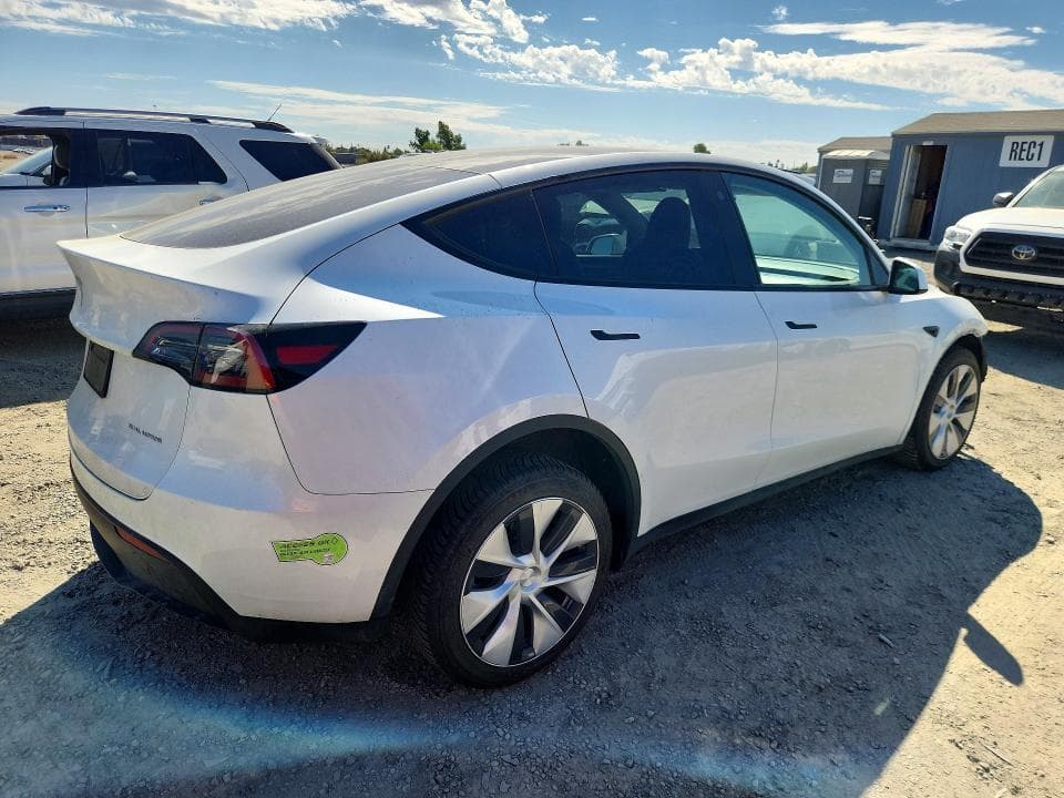 2023 TESLA MODEL Y 3