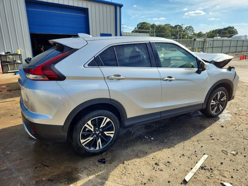 2026 MITSUBISHI ECLIPSE CROSS SE 3