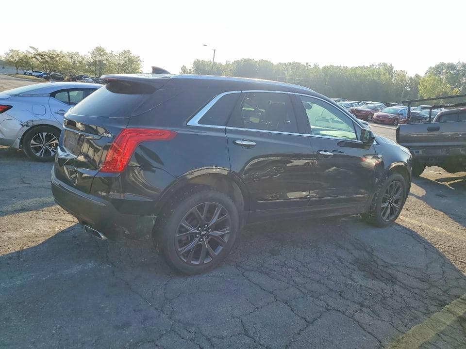 2018 CADILLAC XT5 LUXURY 3