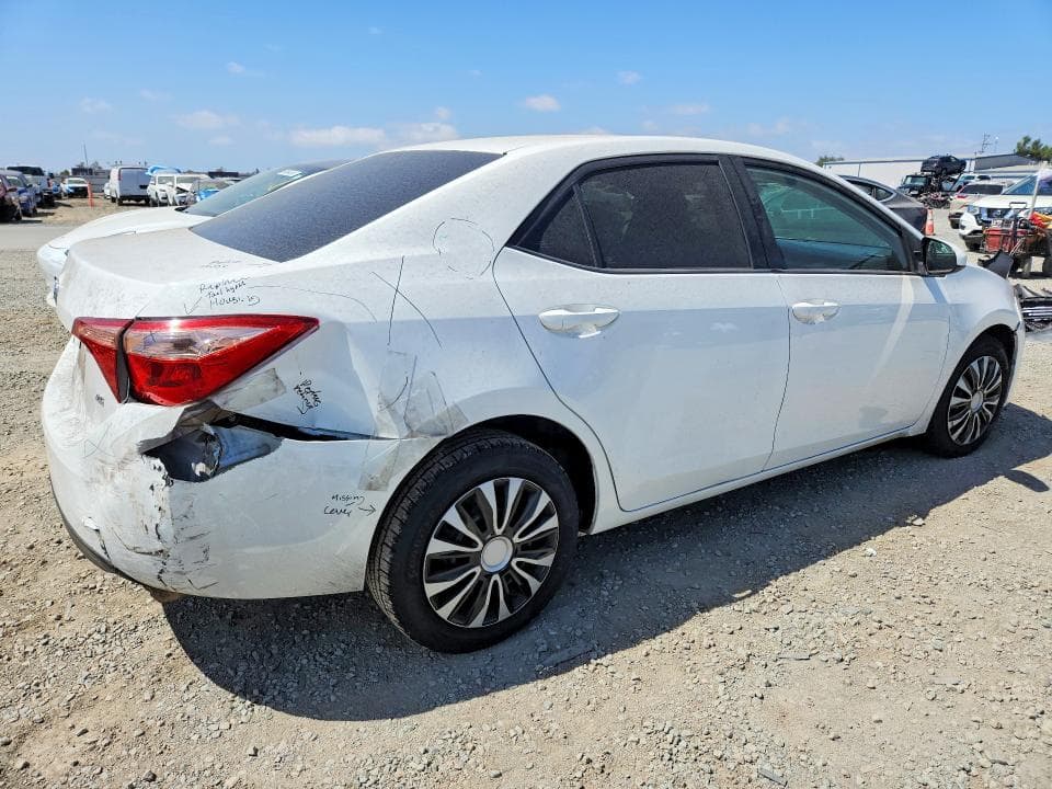 2018 TOYOTA COROLLA LE 3