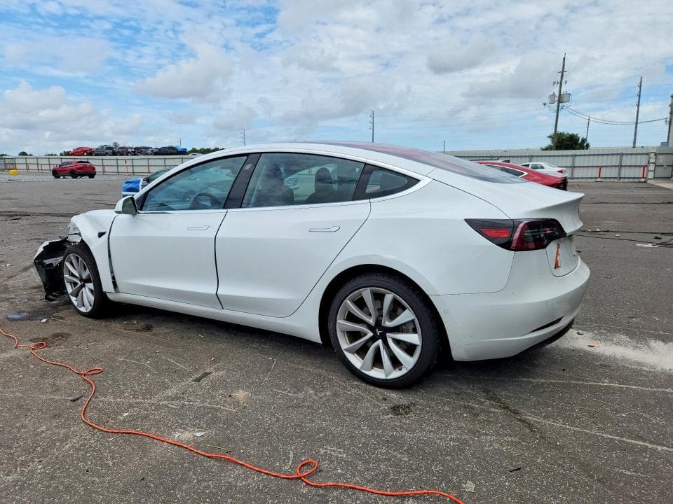 2018 TESLA MODEL 3 2