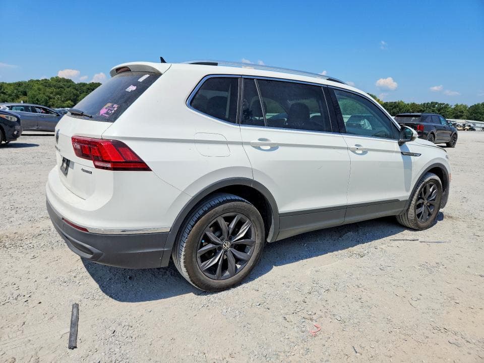 2024 VOLKSWAGEN TIGUAN SE 3