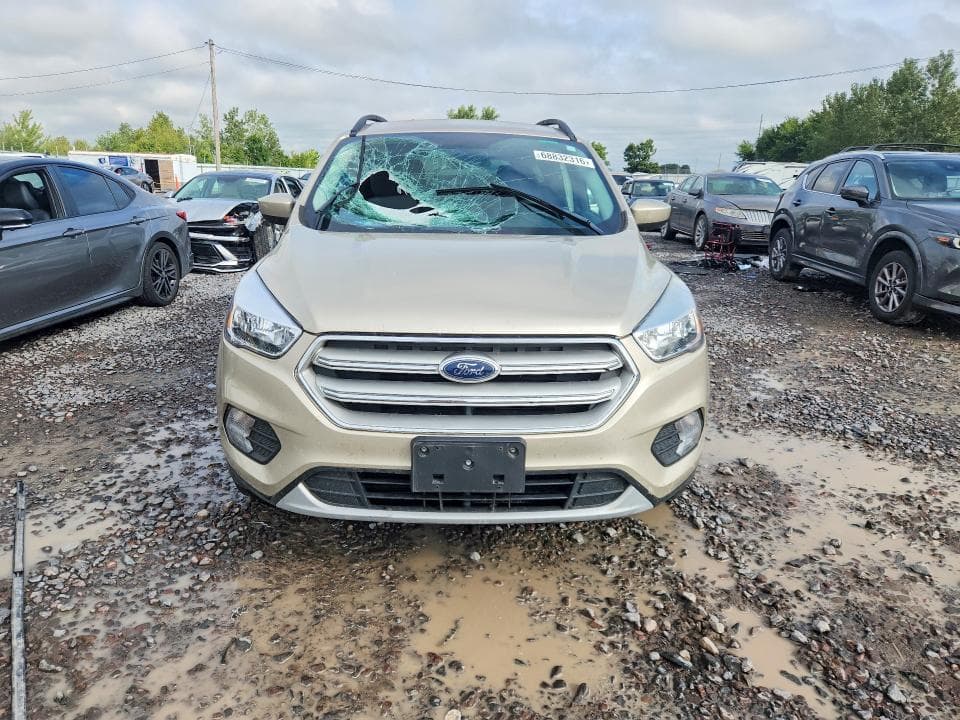 2018 FORD ESCAPE SE 5