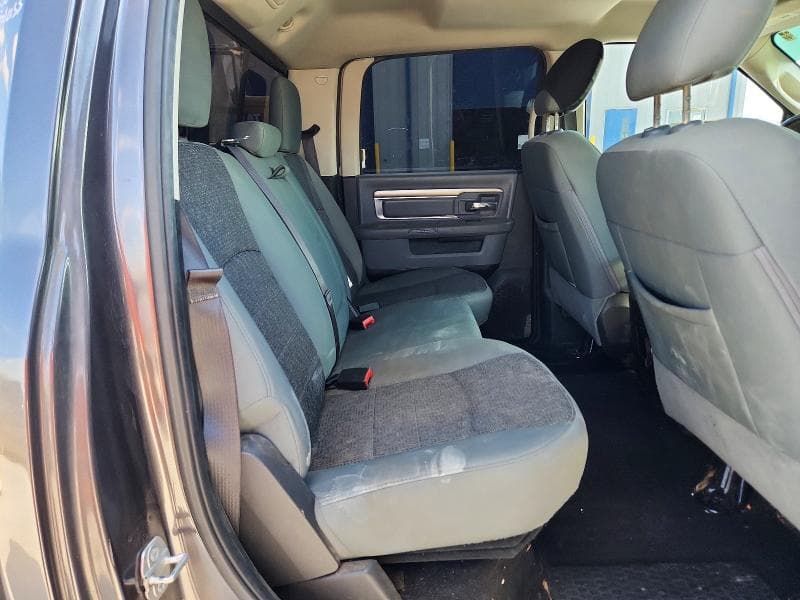 2019 RAM 1500 CLASSIC SLT 10