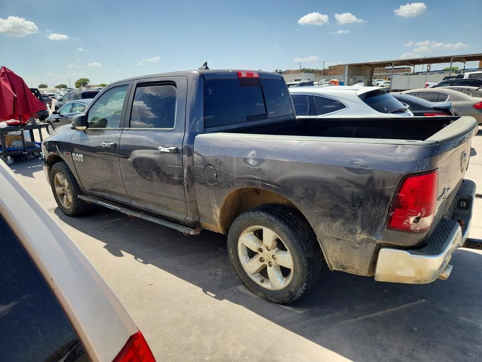 2017 RAM 1500 SLT 2