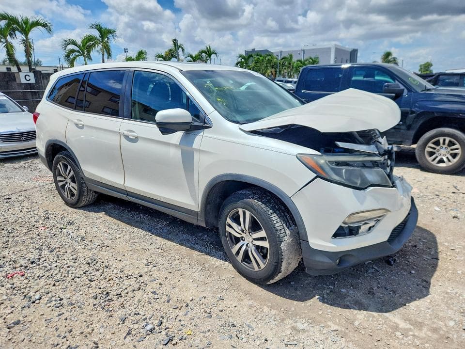 2017 HONDA PILOT EXL 4