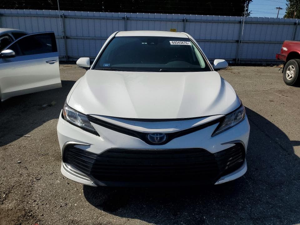 2021 TOYOTA CAMRY LE 5
