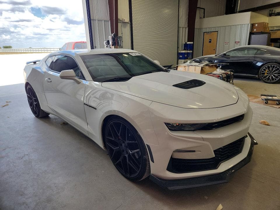 2020 CHEVROLET CAMARO LZ 4