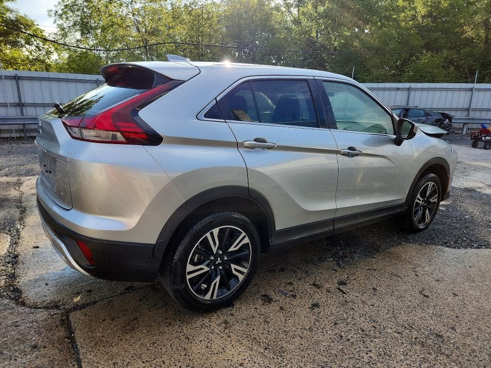 2026 MITSUBISHI ECLIPSE CROSS SE 3