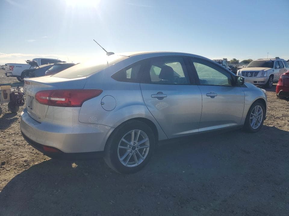 2017 FORD FOCUS SE 3