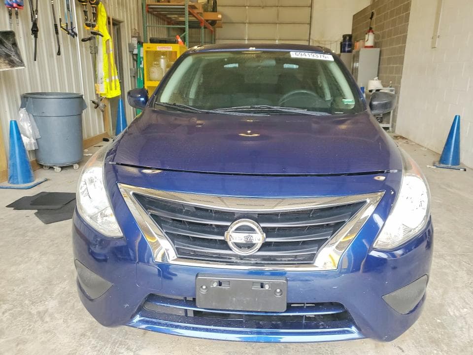 2018 NISSAN VERSA SV 5