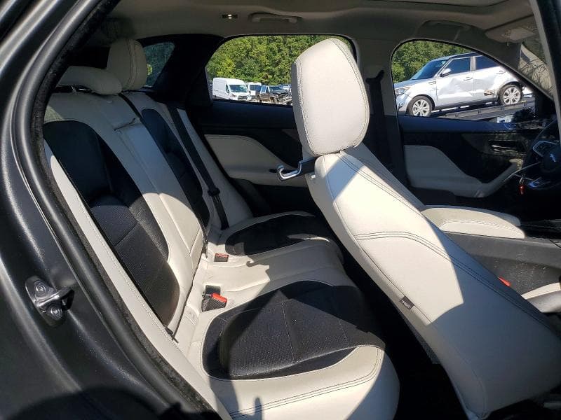 2019 JAGUAR F-PACE S 11