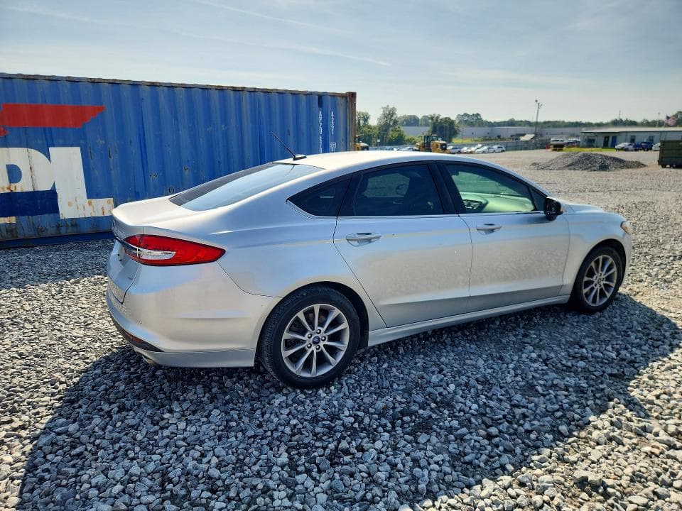 2017 FORD FUSION SE 3