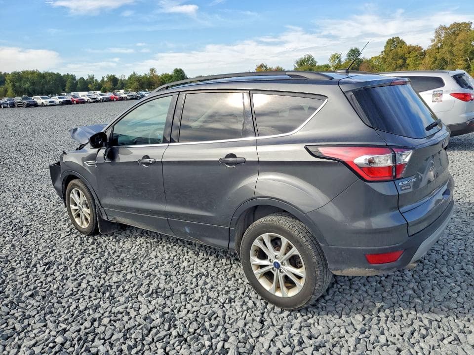 2017 FORD ESCAPE SE 2