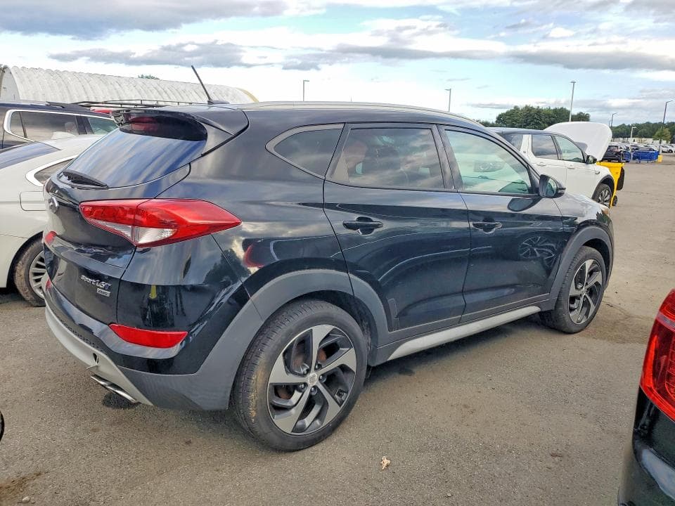 2017 HYUNDAI TUCSON SPORT 3