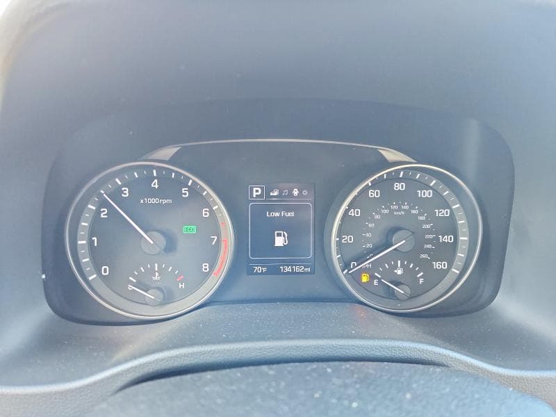 2017 HYUNDAI ELANTRA LIMITED 9
