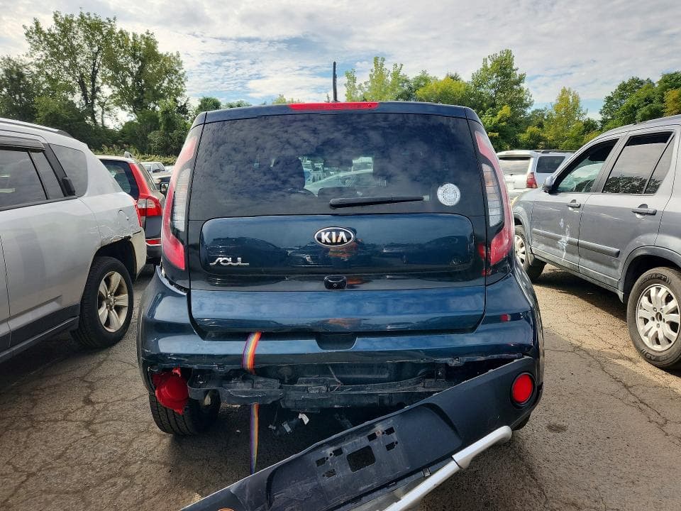 2018 KIA SOUL + 6