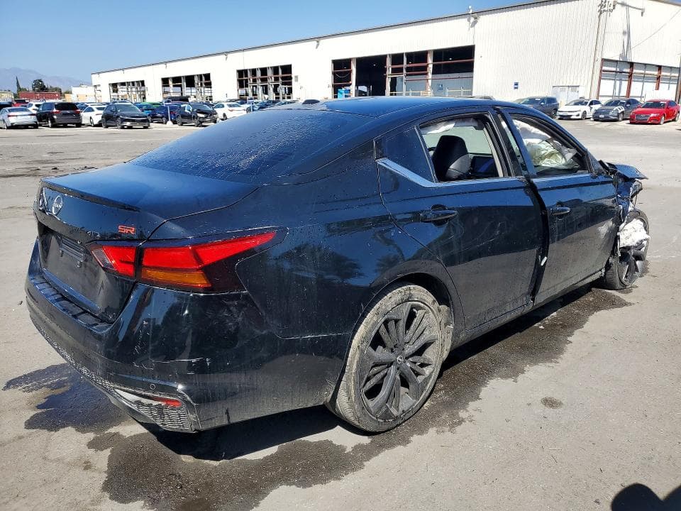 2024 NISSAN ALTIMA SR 3