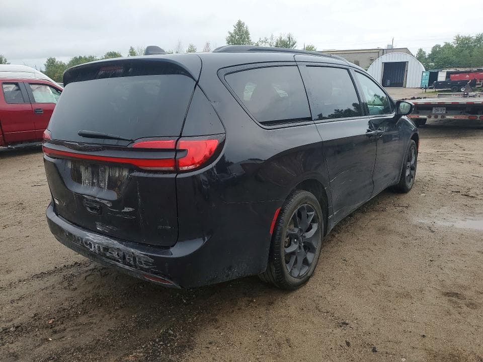 2024 CHRYSLER PACIFICA TOURING L 3