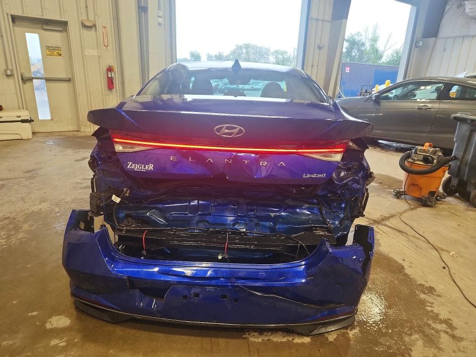 2021 HYUNDAI ELANTRA LIMITED 6