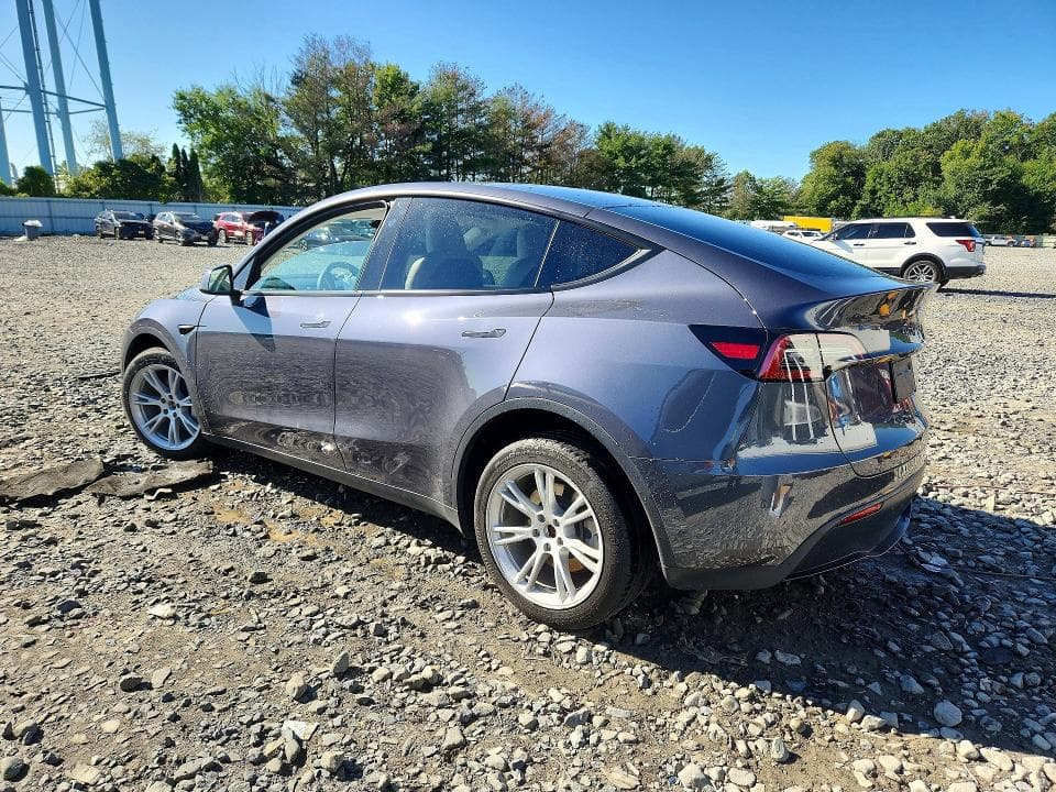 2023 TESLA MODEL Y 2
