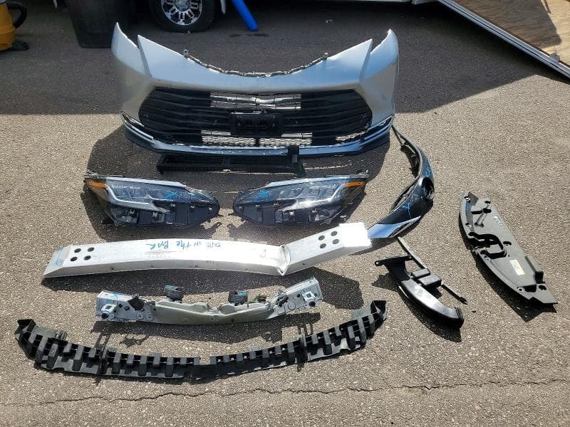 2021 TOYOTA SIENNA XLE 13