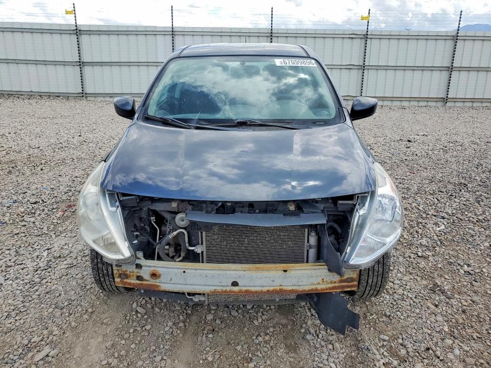2017 NISSAN VERSA 1.6 SV 5